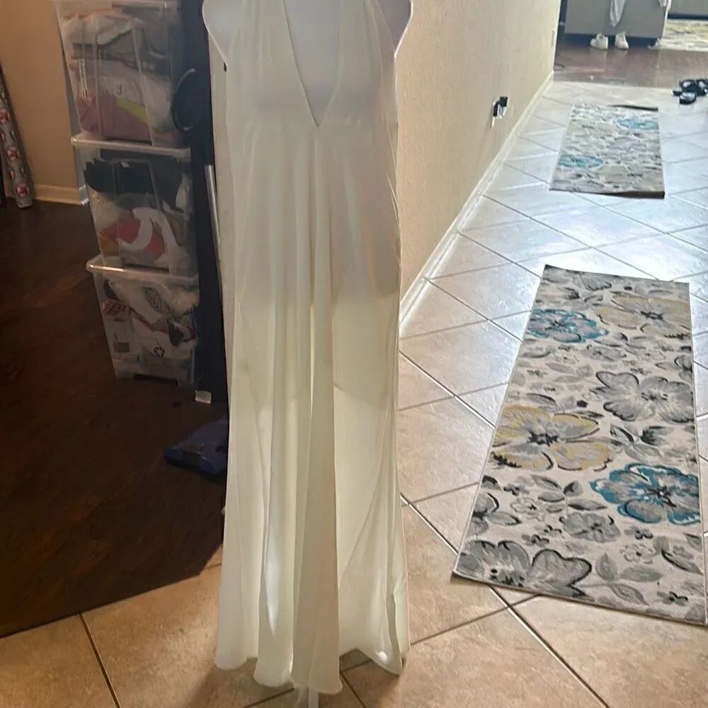 Krisa Women's M Plunge Halter Neck Maxi Dress Ivory White Coastal Etheral New
